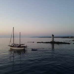 gita in barca al tramonto a Carloforte, Faro di Mangiabarche, faro di Calasetta